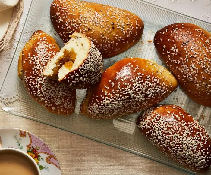 Sweet Anise Mouna with Golden Raisins  image