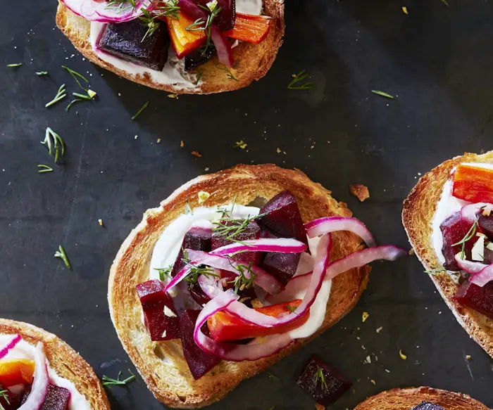 Borscht Crostini image