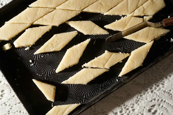 Marzipan With Mastic image