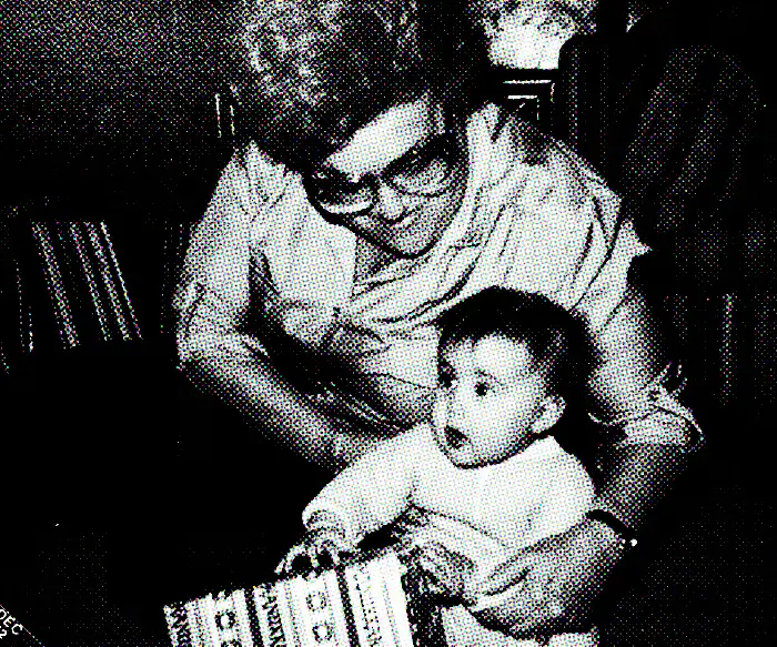 Shannon Sarna’s Potato Kugel is Her Family's Comfort Food image