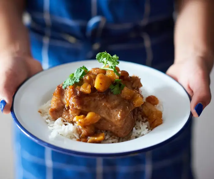 Pollo Con Salsa de Tamarindo y Chipotle (Chicken With Chipotle Tamarind Sauce) image