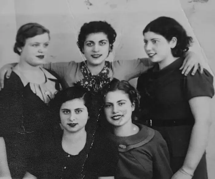 The Bourekas That Survived a Customs Officer Inspection image