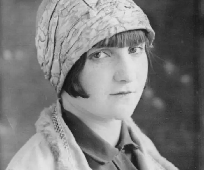 The Strudel that Arrived in a Shoebox image