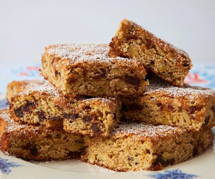 Torta de Datiles (Date and Walnut Cake) image