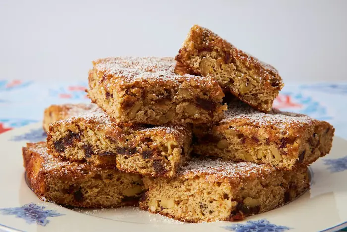 Torta de Datiles (Date and Walnut Cake) image