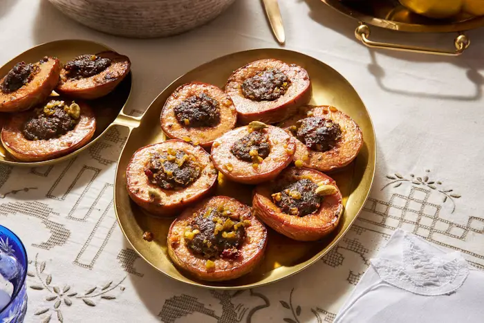 Dolmeh Beh (Quince Stuffed With Beef and Cardamom) image