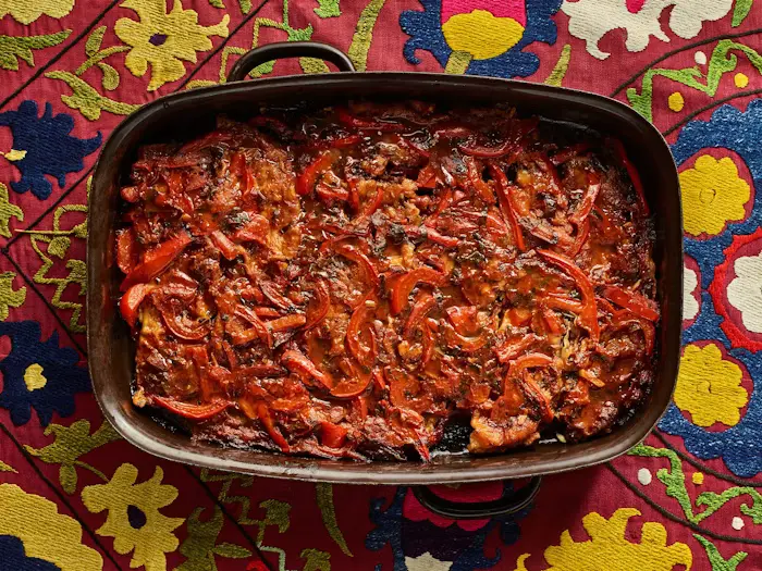Baked Eggplants in Tomato-Pepper Sauce image