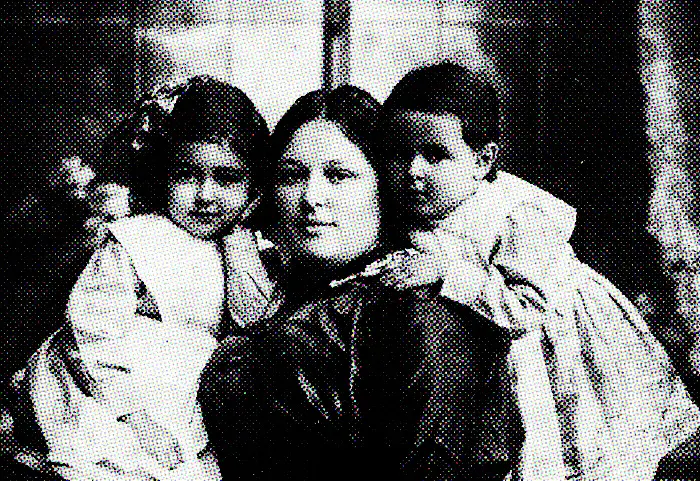 From Crimea to London: Two Shabbat Celebrations 100 Years Apart image