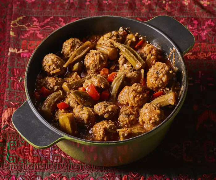 Meatballs with Okra image